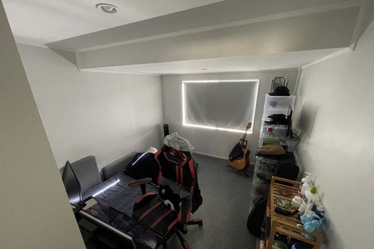 Photo of property in 357a Glenfield Road, Glenfield, Auckland, 0629