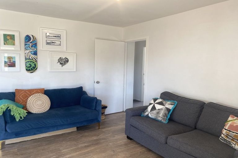 Photo of property in 81 Jellicoe Street, Martinborough, 5711