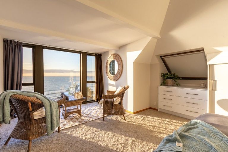 Photo of property in 84 Ames Street, Paekakariki, 5034