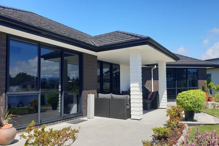 Photo of property in 61 Links Drive, Waiwhakaiho, New Plymouth, 4312