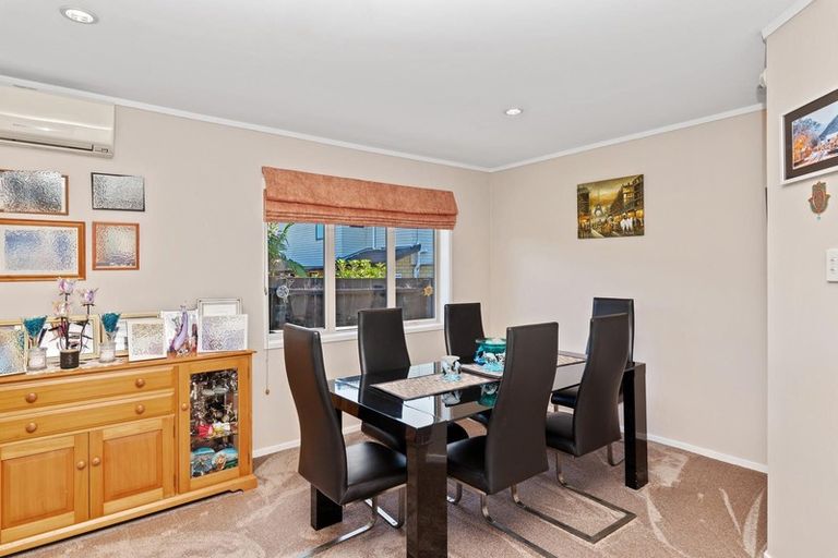 Photo of property in 127b Parrs Cross Road, Glen Eden, Auckland, 0612