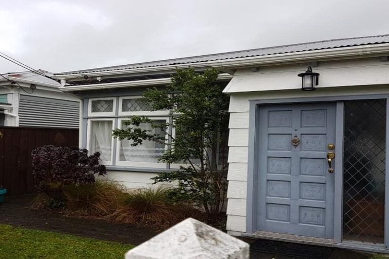 Photo of property in 73 Richmond Street, Petone, Lower Hutt, 5012