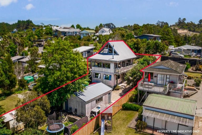 Photo of property in 28 Stillwater Crescent, Stillwater, Silverdale, 0993