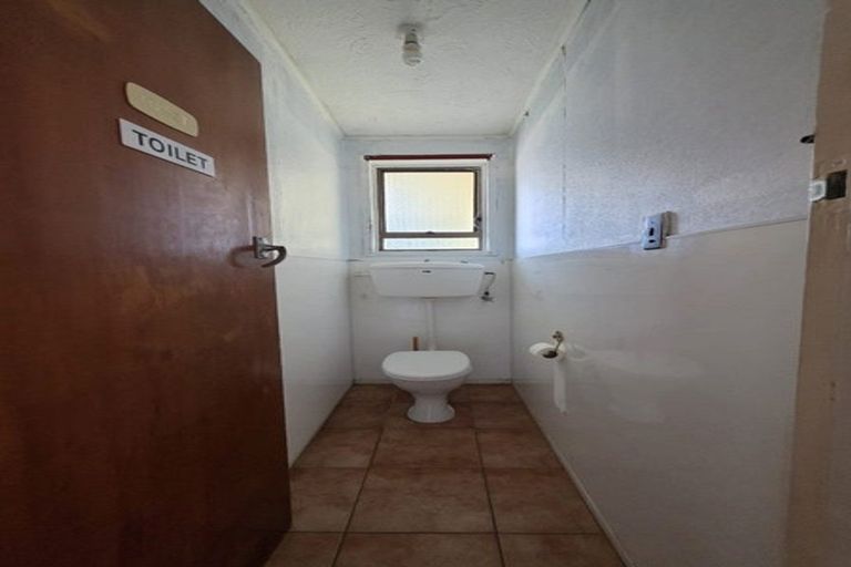 Photo of property in 10 Nogat Avenue, Papatoetoe, Auckland, 2024