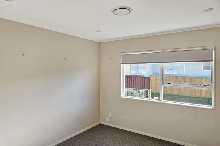 Photo of property in 315 Wellington Road, Wainuiomata, Lower Hutt, 5014