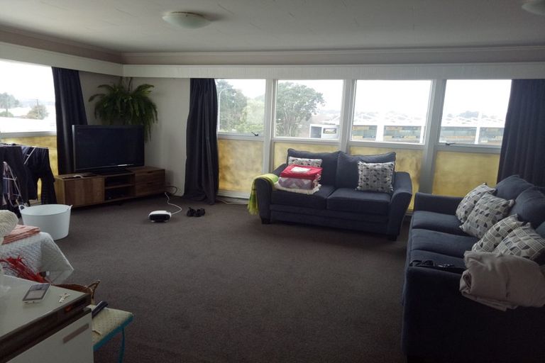 Photo of property in 6 Maratahu Street, Westown, New Plymouth, 4310