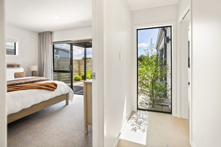 Photo of property in 2 Motutere Drive, Matarangi, 3592