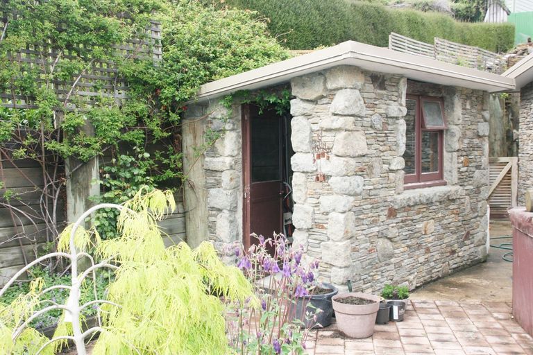 Photo of property in 22 Centennial Road, Fairfield, Dunedin, 9018