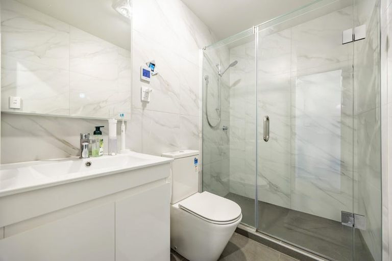 Photo of property in 27 Coast Garden Drive, Hobsonville, Auckland, 0616