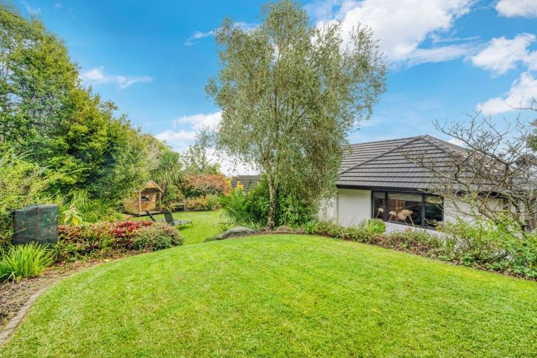 Photo of property in 7 Kerridge Close, Shamrock Park, Auckland, 2016