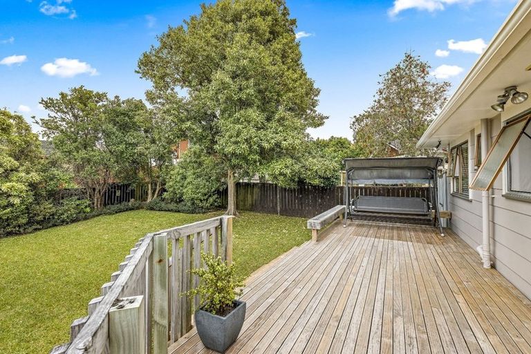 Photo of property in 50 Allington Road, Massey, Auckland, 0614