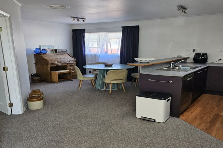 Photo of property in 8 Everest Street, Burnside, Christchurch, 8053