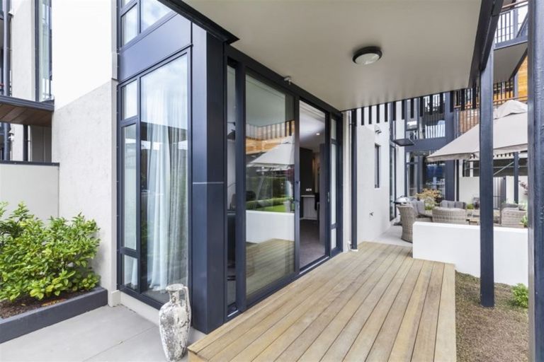 Photo of property in 1/50 Kilmore Street, Christchurch Central, Christchurch, 8013