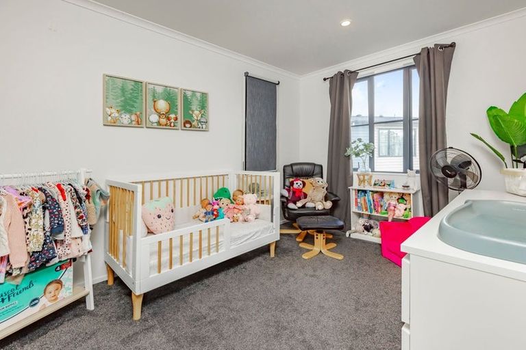 Photo of property in 65 Saddleback Crescent, Papakura, 2110