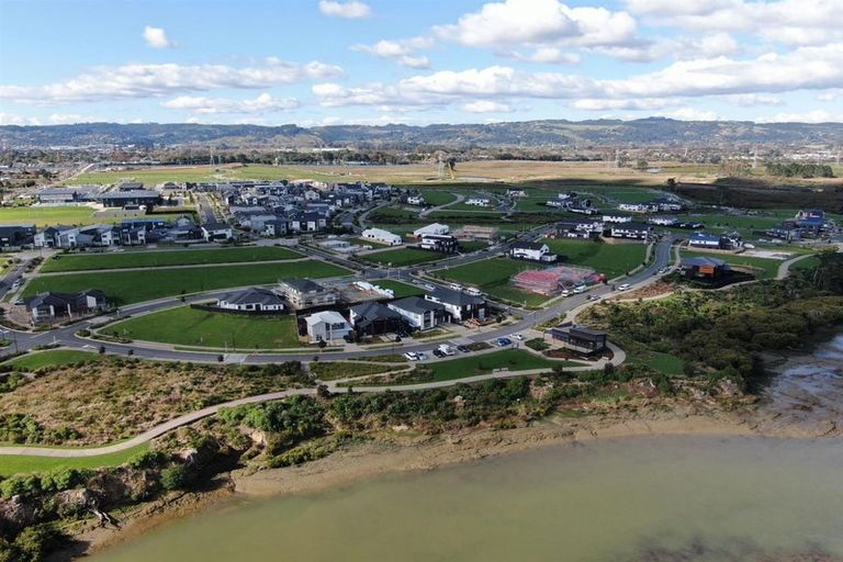 Photo of property in 240 Park Estate Road, Rosehill, Papakura, 2113