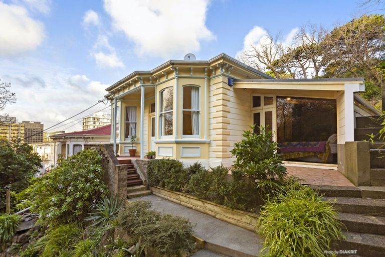 Photo of property in 25 Everton Terrace, Kelburn, Wellington, 6012