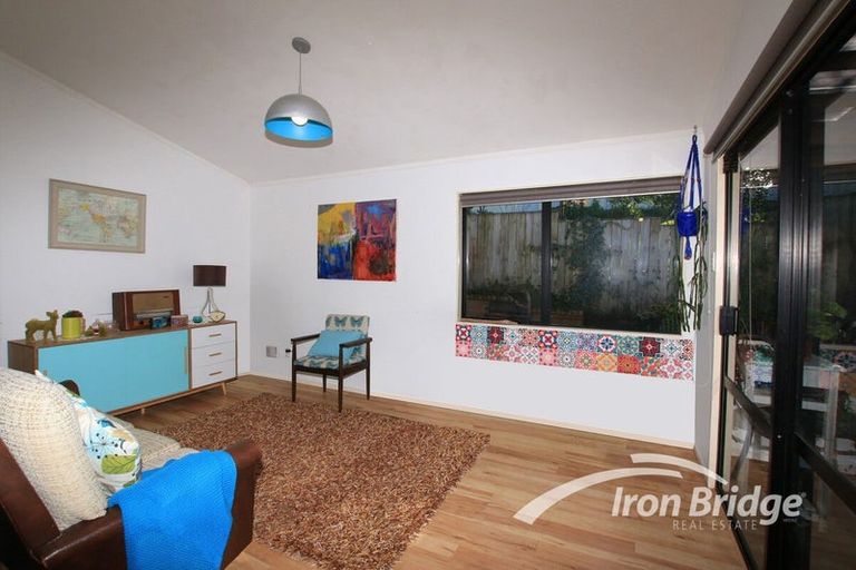 Photo of property in 3/21 Taurus Crescent, Beach Haven, Auckland, 0626