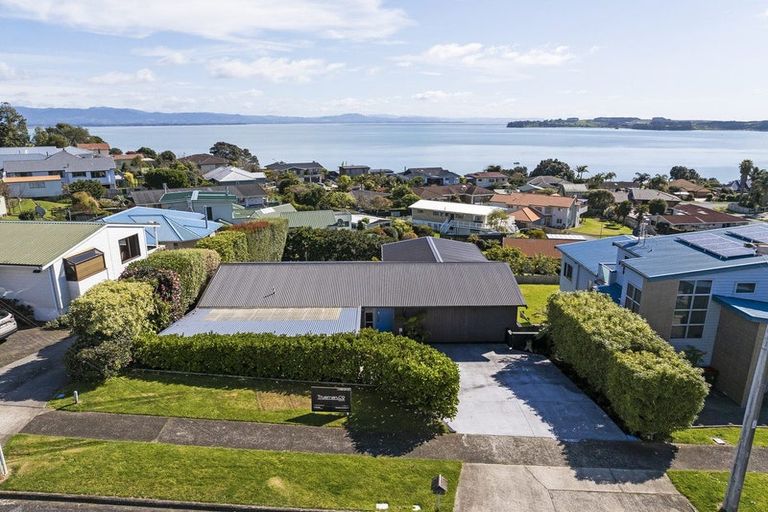 Photo of property in 22 Vivian Drive, Omokoroa, 3114