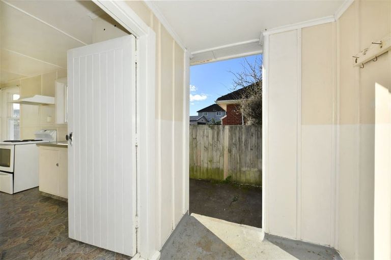 Photo of property in 9 Attlee Crescent, Bryndwr, Christchurch, 8053