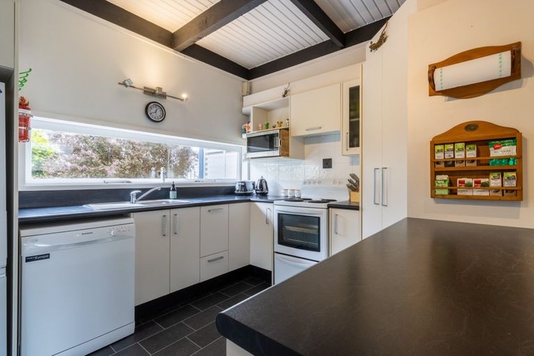 Photo of property in 74 Cypress Drive, Maungaraki, Lower Hutt, 5010