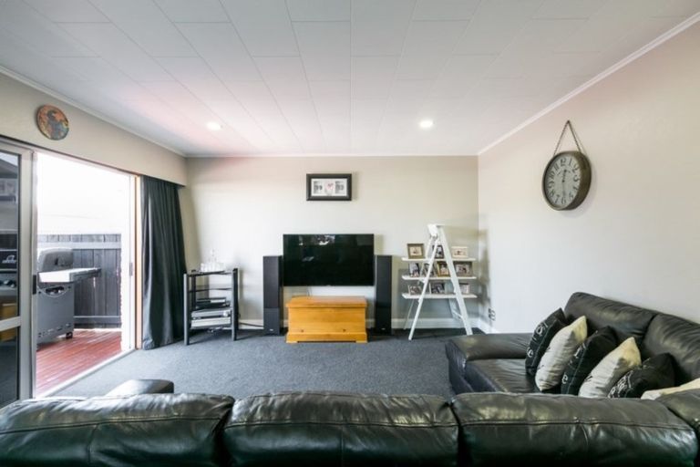 Photo of property in 21d Lannie Place, Greenmeadows, Napier, 4112