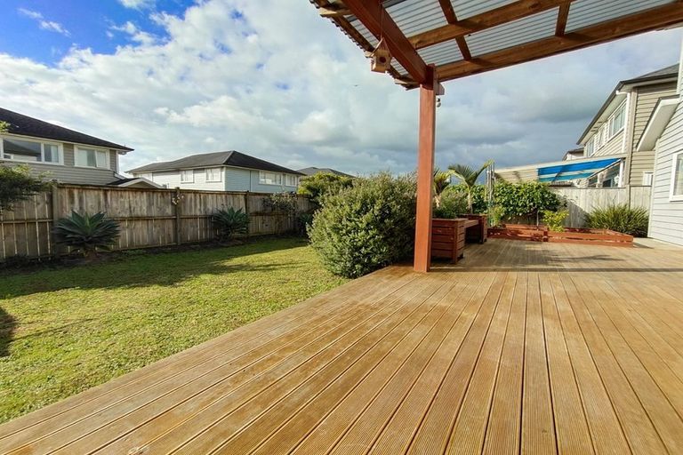 Photo of property in 15 Ballindrait Drive, Flat Bush, Auckland, 2019
