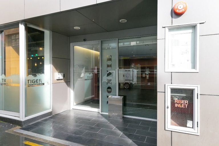 Photo of property in Monvie Apartments, 408/15 Holland Street, Te Aro, Wellington, 6011