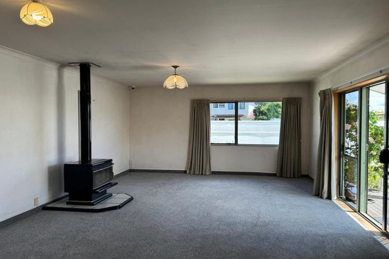 Photo of property in 3/239 Warwick Road, Mayfair, Hastings, 4122