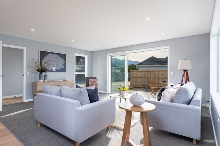 Photo of property in 33a Sheridan Crescent, Trentham, Upper Hutt, 5018