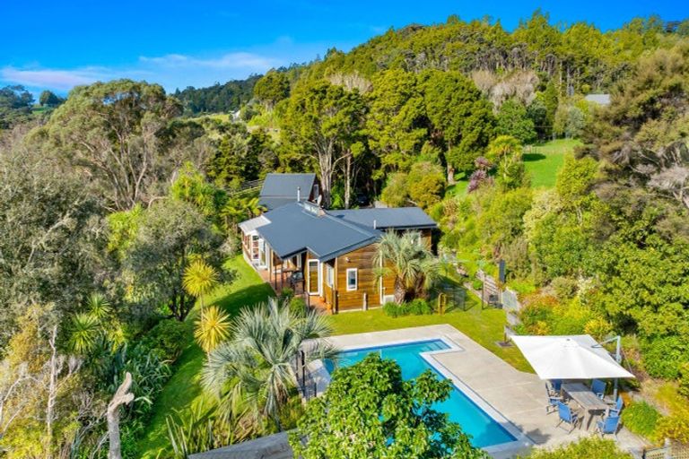 Photo of property in 125 Taylor Road, Waimauku, 0882