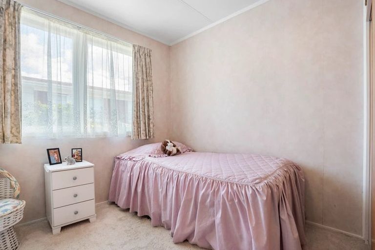 Photo of property in 23 Marcel Place, Glenfield, Auckland, 0629