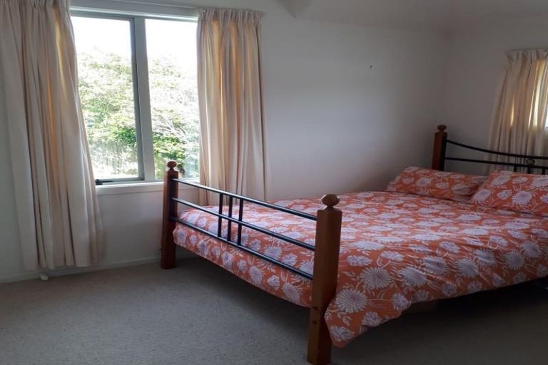 Photo of property in 1b Bould Street, Johnsonville, Wellington, 6037