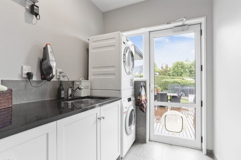 Photo of property in 1/253 Memorial Avenue, Burnside, Christchurch, 8053