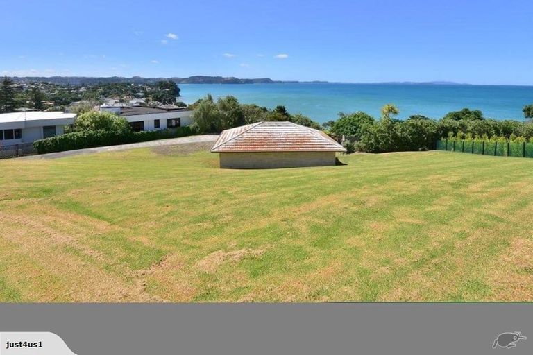 Photo of property in 1/30 Marellen Drive, Red Beach, 0932