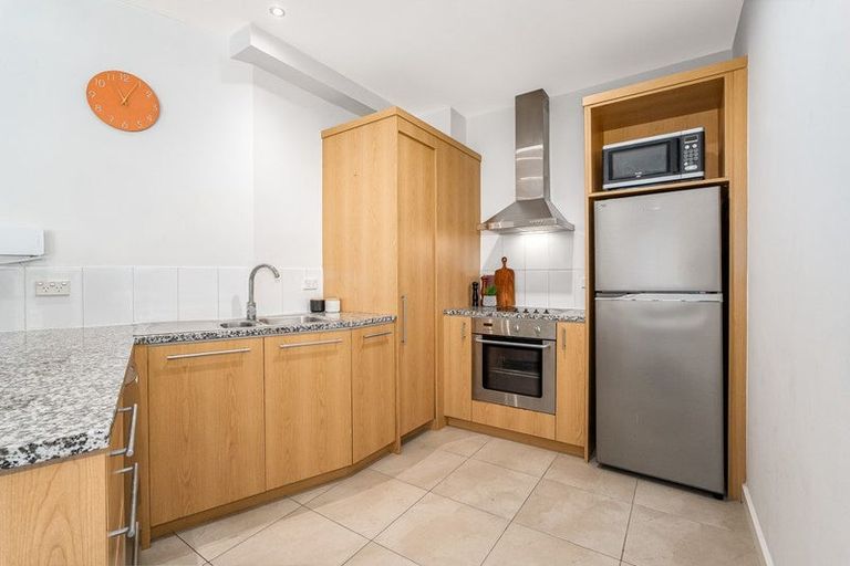 Photo of property in Kate Sheppard Apartments, 5j/42 Molesworth Street, Thorndon, Wellington, 6011