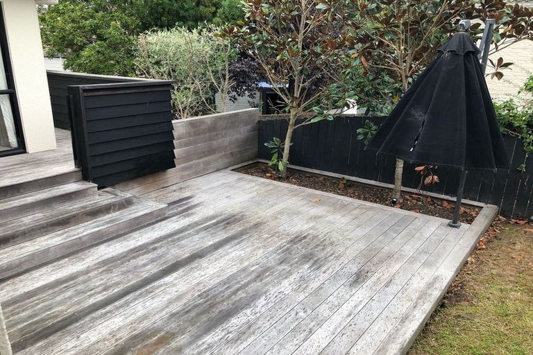 Photo of property in 54a Hattaway Avenue, Bucklands Beach, Auckland, 2012