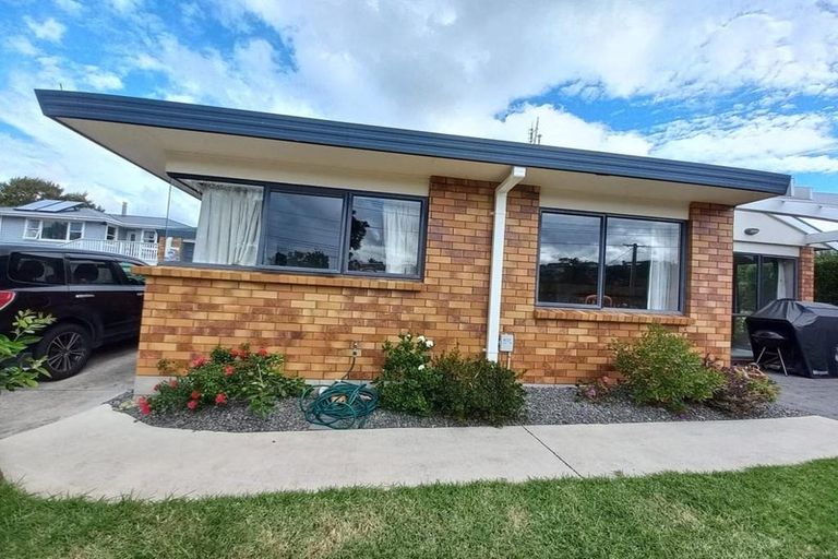 Photo of property in 8 Lynwood Place, Brookfield, Tauranga, 3110