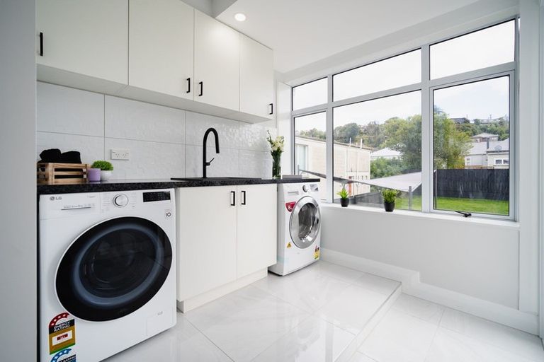 Photo of property in 133 Musselburgh Rise, Musselburgh, Dunedin, 9013