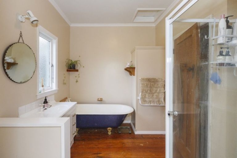 Photo of property in 14 Douglas Street, West End, Palmerston North, 4412