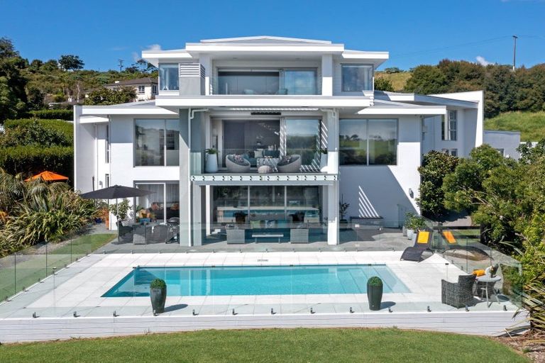 Photo of property in 824 Redoubt Road, Flat Bush, Auckland, 2019