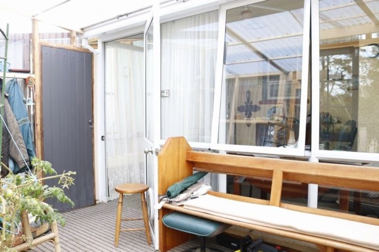 Photo of property in 1 East Way, Durie Hill, Whanganui, 4500