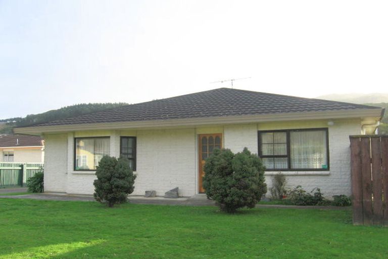 Photo of property in 39b Findlay Street, Tawa, Wellington, 5028