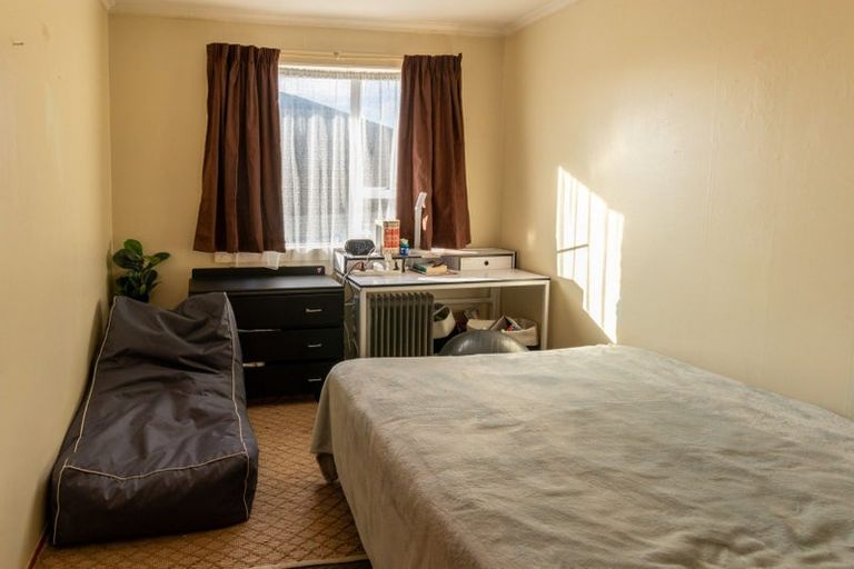 Photo of property in 28 Cargill Street, Waikiwi, Invercargill, 9810