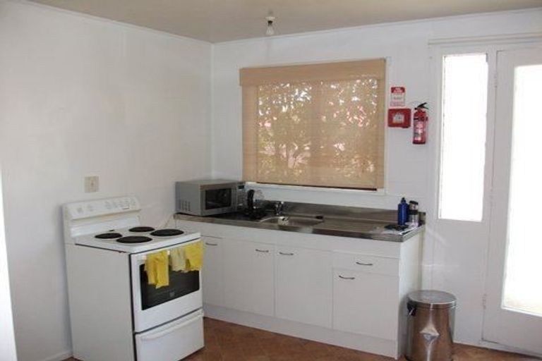 Photo of property in 1/38 Kilmarnock Street, Riccarton, Christchurch, 8011