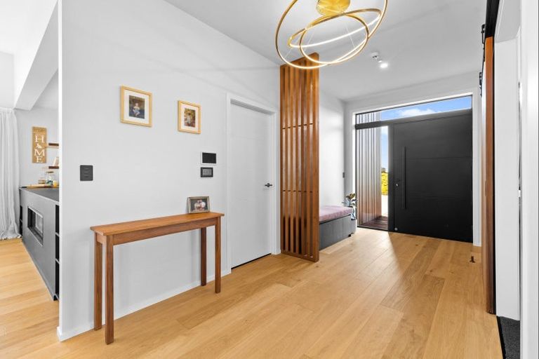 Photo of property in 7 Edenmore Terrace, Fitzherbert, Palmerston North, 4410