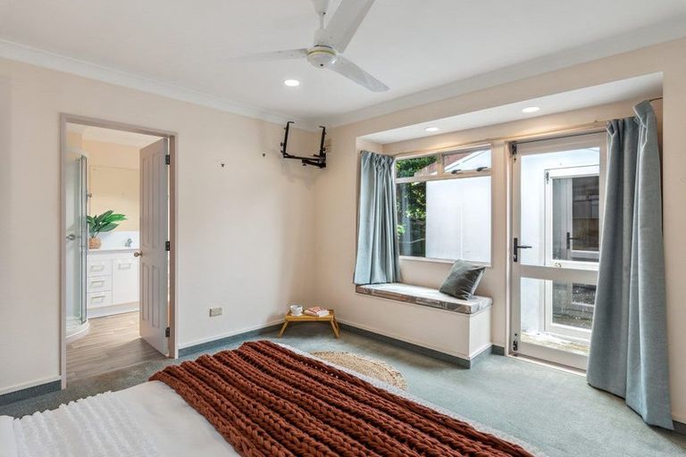 Photo of property in 289a Te Moana Road, Waikanae, 5036