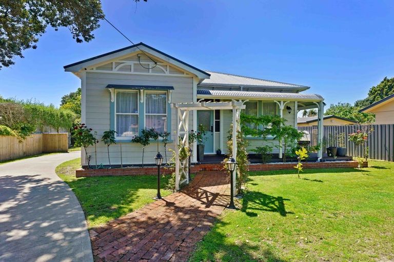 Photo of property in 7 Bell Street, Otaki, 5512