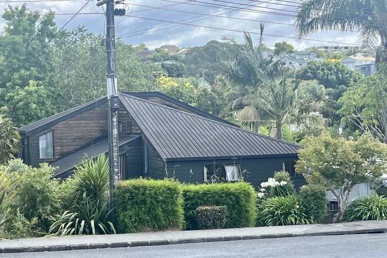 Photo of property in 2/69 Saddleback Rise, Murrays Bay, Auckland, 0630