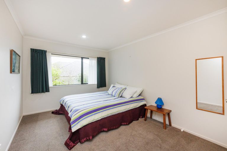 Photo of property in 31 Johnstone Drive, Fitzherbert, Palmerston North, 4410