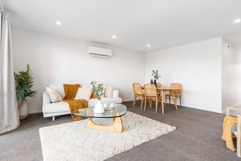 Photo of property in 17 Malaga Crescent, Harewood, Christchurch, 8051